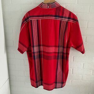 Tommy Hilfiger 100% cotton Red navy white Plaid shortsleeve shirt size L